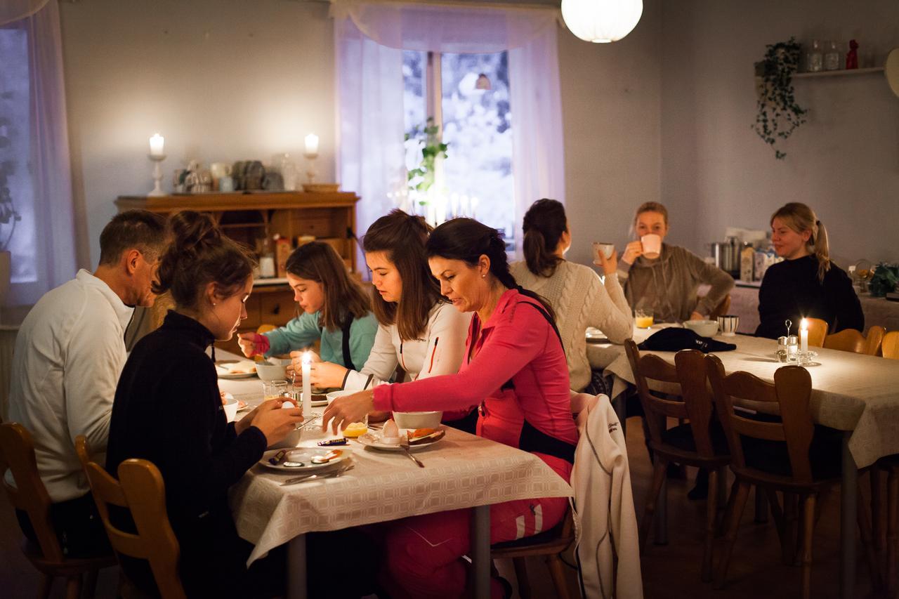 Järvsö Helsingegarden 호스텔 외부 사진